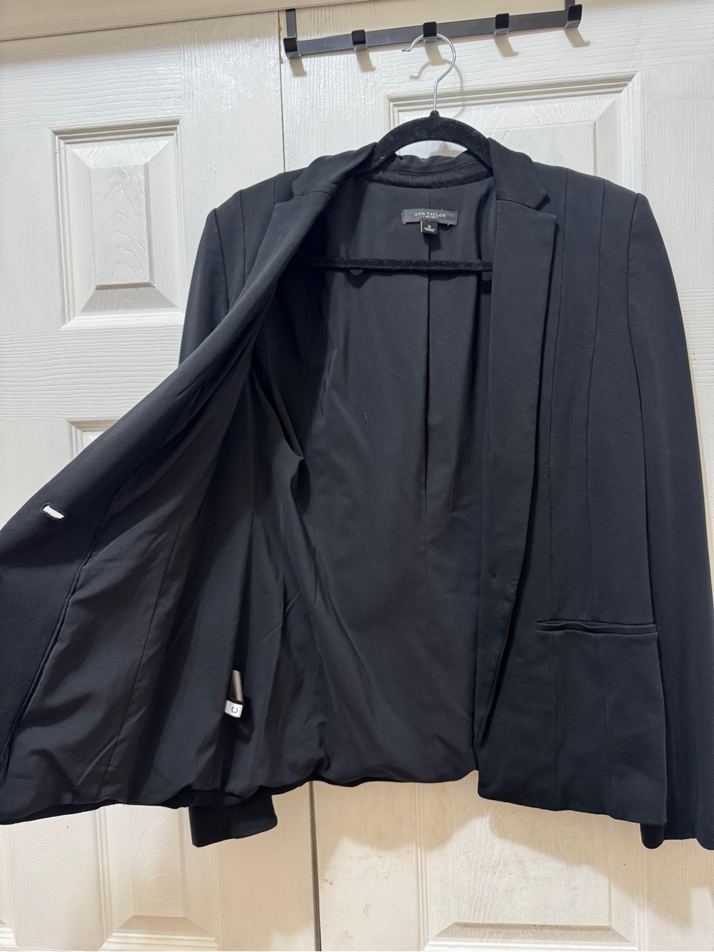 Ann Taylor Black Single-Button Tailored Blazer - Picture 5 of 12